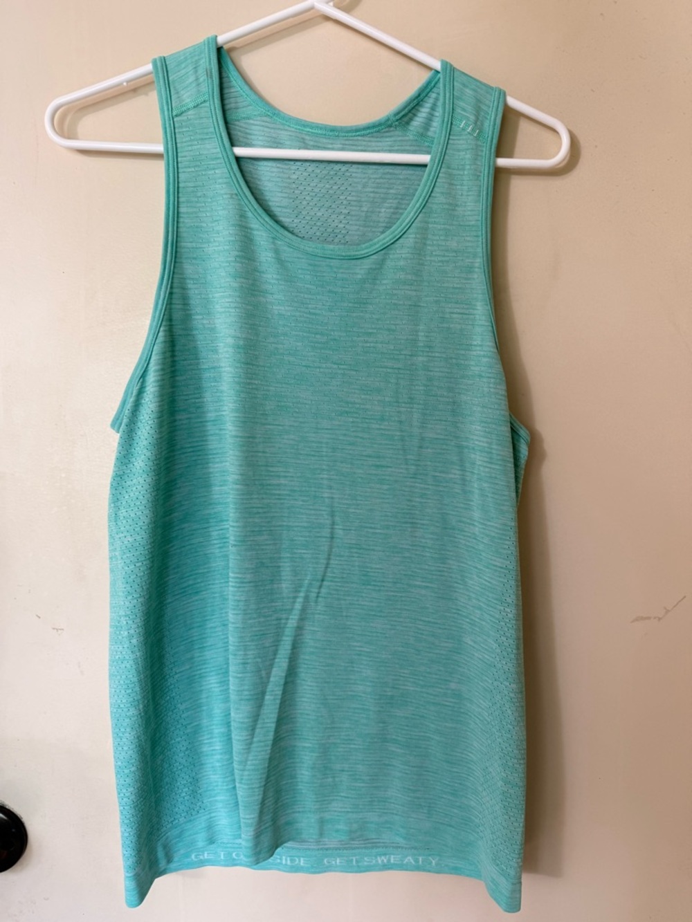Lululemon tank